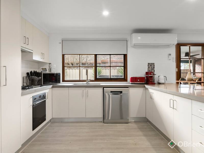 1/25 Carrington Street, Sydenham, VIC 3037