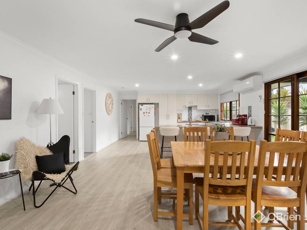 1/25 Carrington Street, Sydenham, VIC 3037