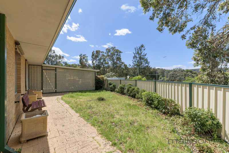 6 Mirria Way, MOUNT NASURA, WA 6112