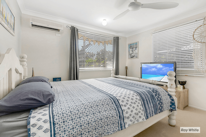 18 Clayton Road, LAMMERMOOR, QLD 4703