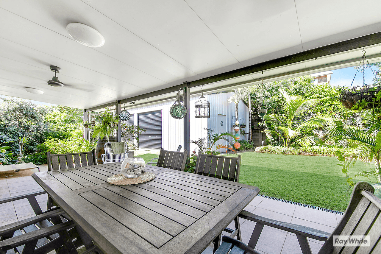 18 Clayton Road, LAMMERMOOR, QLD 4703