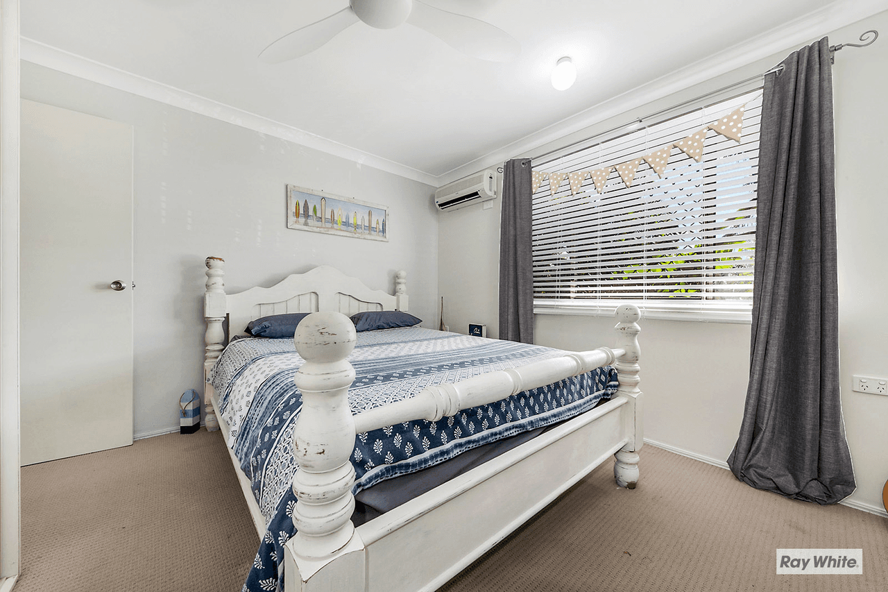 18 Clayton Road, LAMMERMOOR, QLD 4703