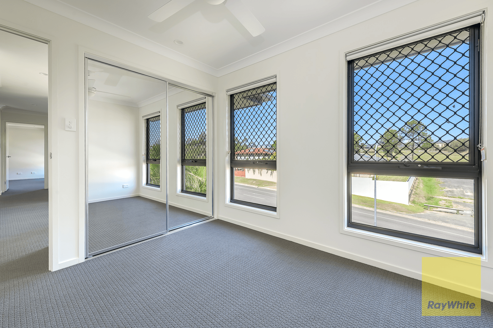 2/1 Mayjohn Avenue, CARRARA, QLD 4211