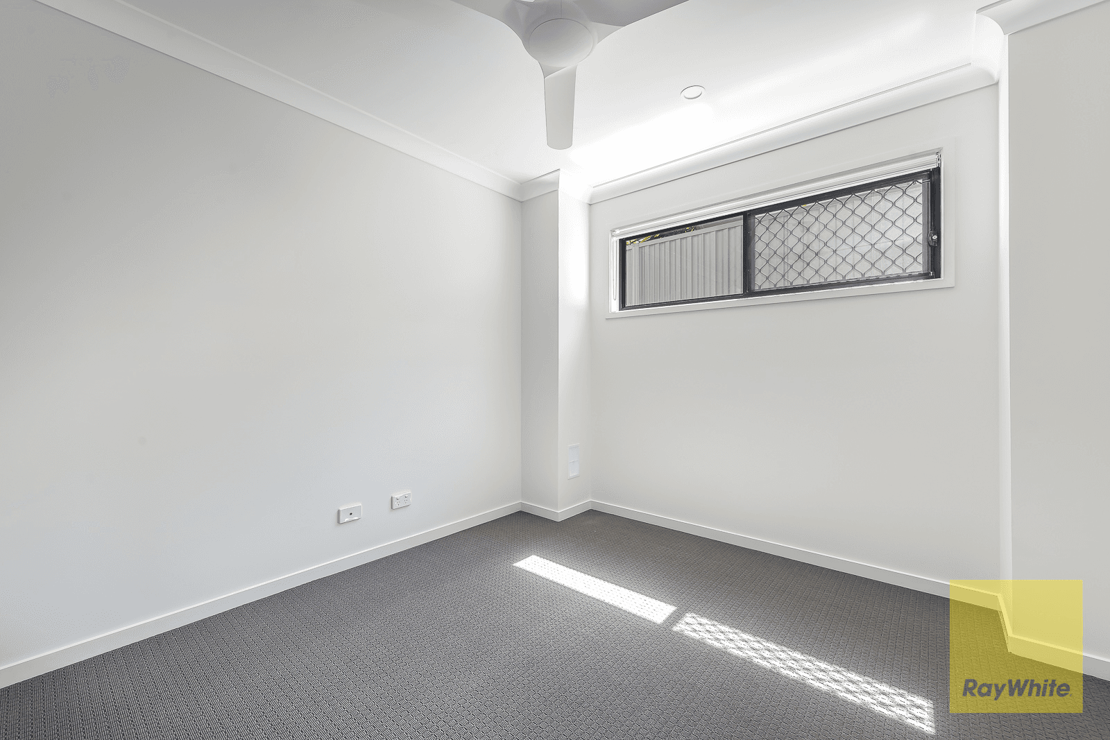 2/1 Mayjohn Avenue, CARRARA, QLD 4211