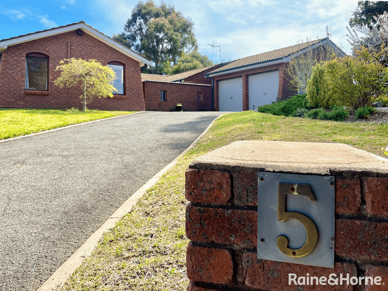 5 Lomas Close, KELSO, NSW 2795