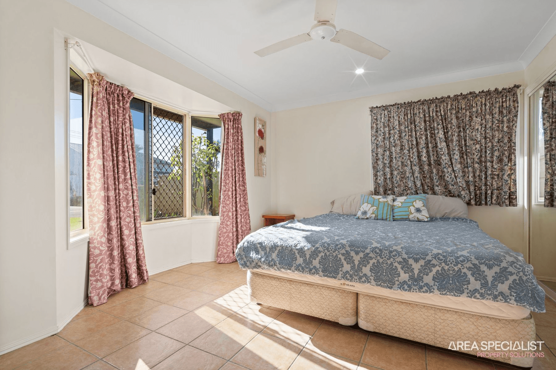 33 Esplanade, Jacobs Well, QLD 4208