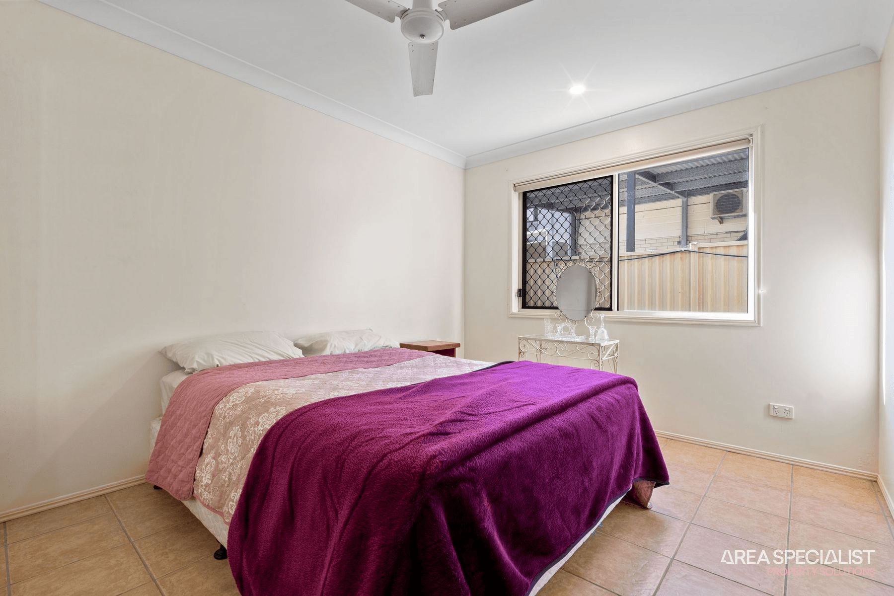 33 Esplanade, Jacobs Well, QLD 4208