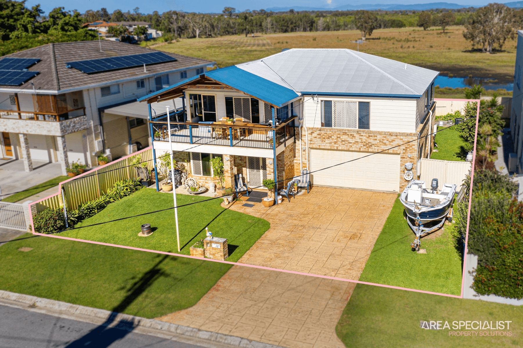 33 Esplanade, Jacobs Well, QLD 4208