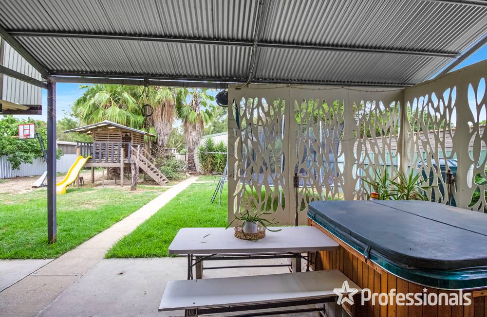 29 Graham Street, Lake Albert, NSW 2650