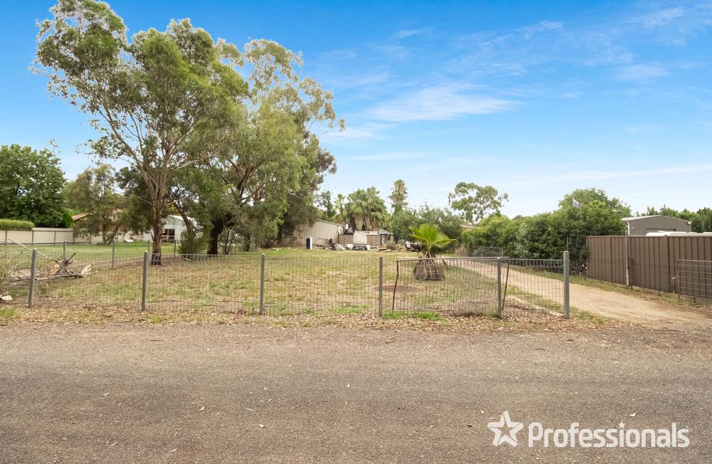 29 Graham Street, Lake Albert, NSW 2650