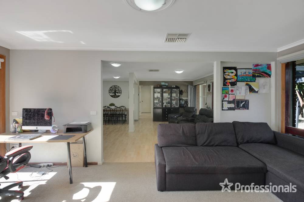 29 Graham Street, Lake Albert, NSW 2650