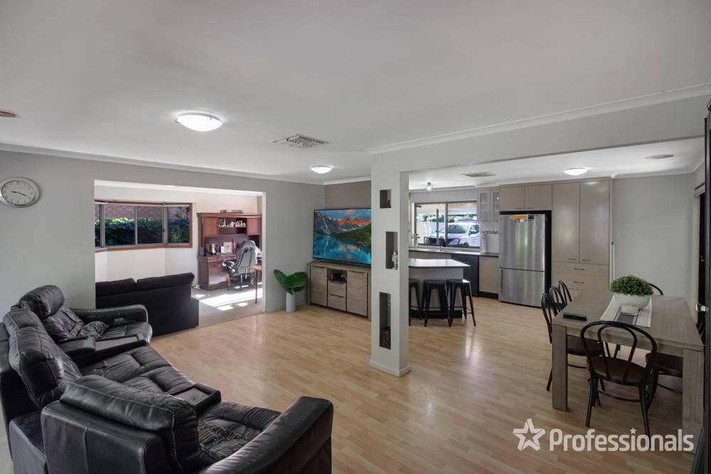 29 Graham Street, Lake Albert, NSW 2650