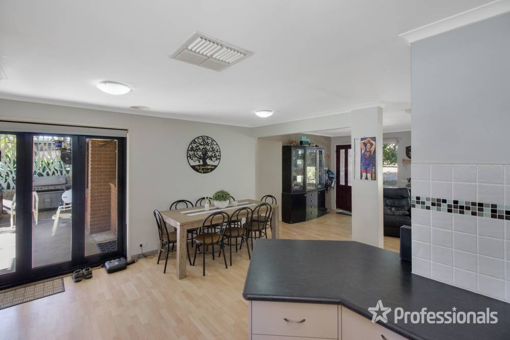 29 Graham Street, Lake Albert, NSW 2650