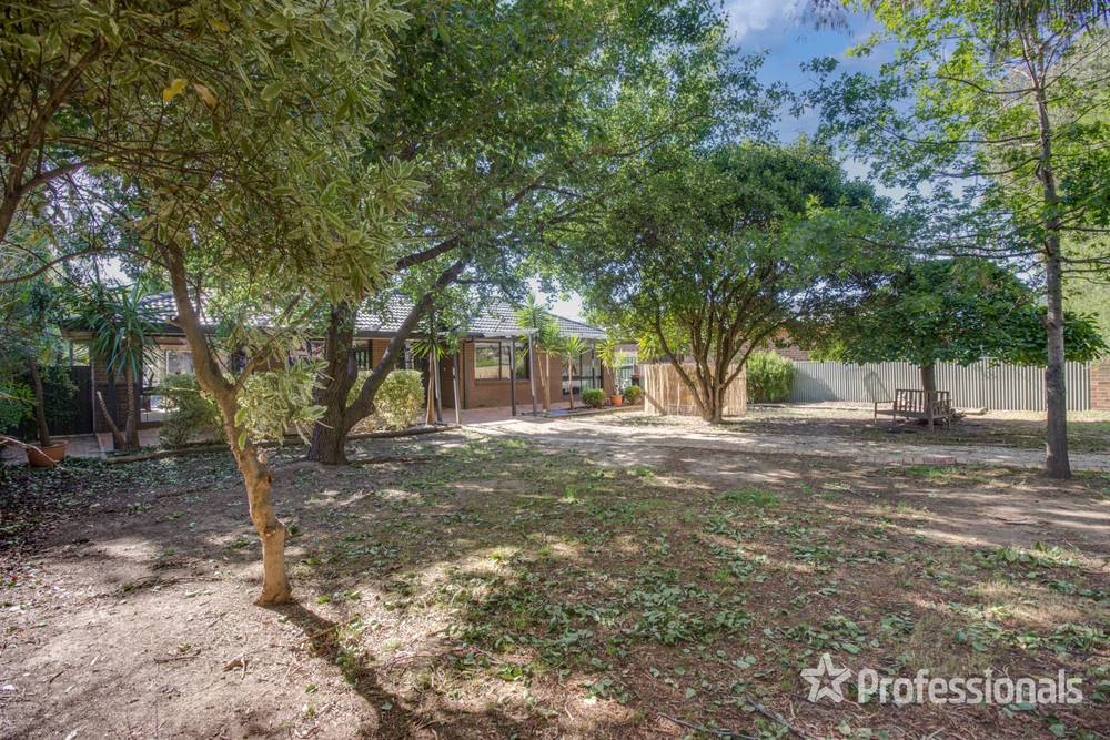 29 Graham Street, Lake Albert, NSW 2650