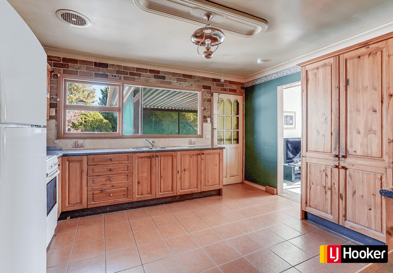 27 Hoddle Avenue, BRADBURY, NSW 2560