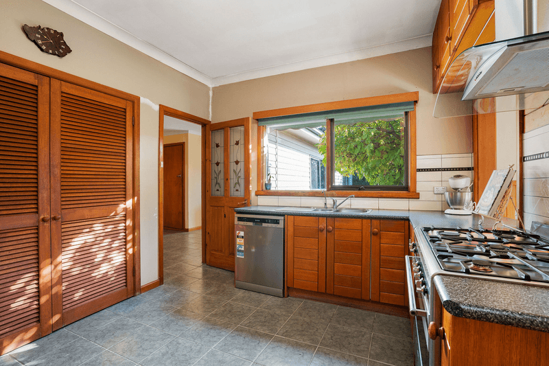 328 Church Street, HAMLYN HEIGHTS, VIC 3215