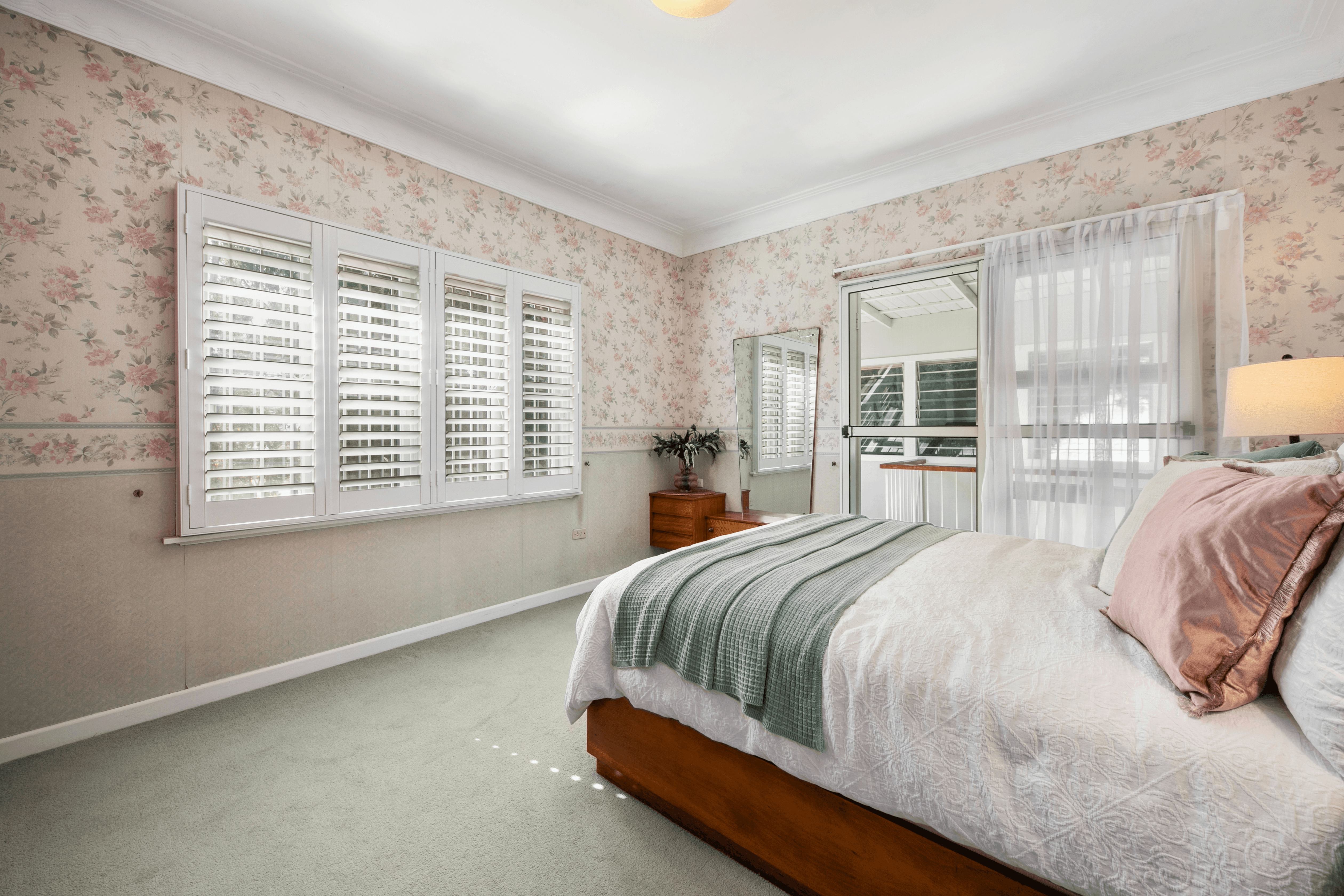 12 Aragon Street, INDOOROOPILLY, QLD 4068