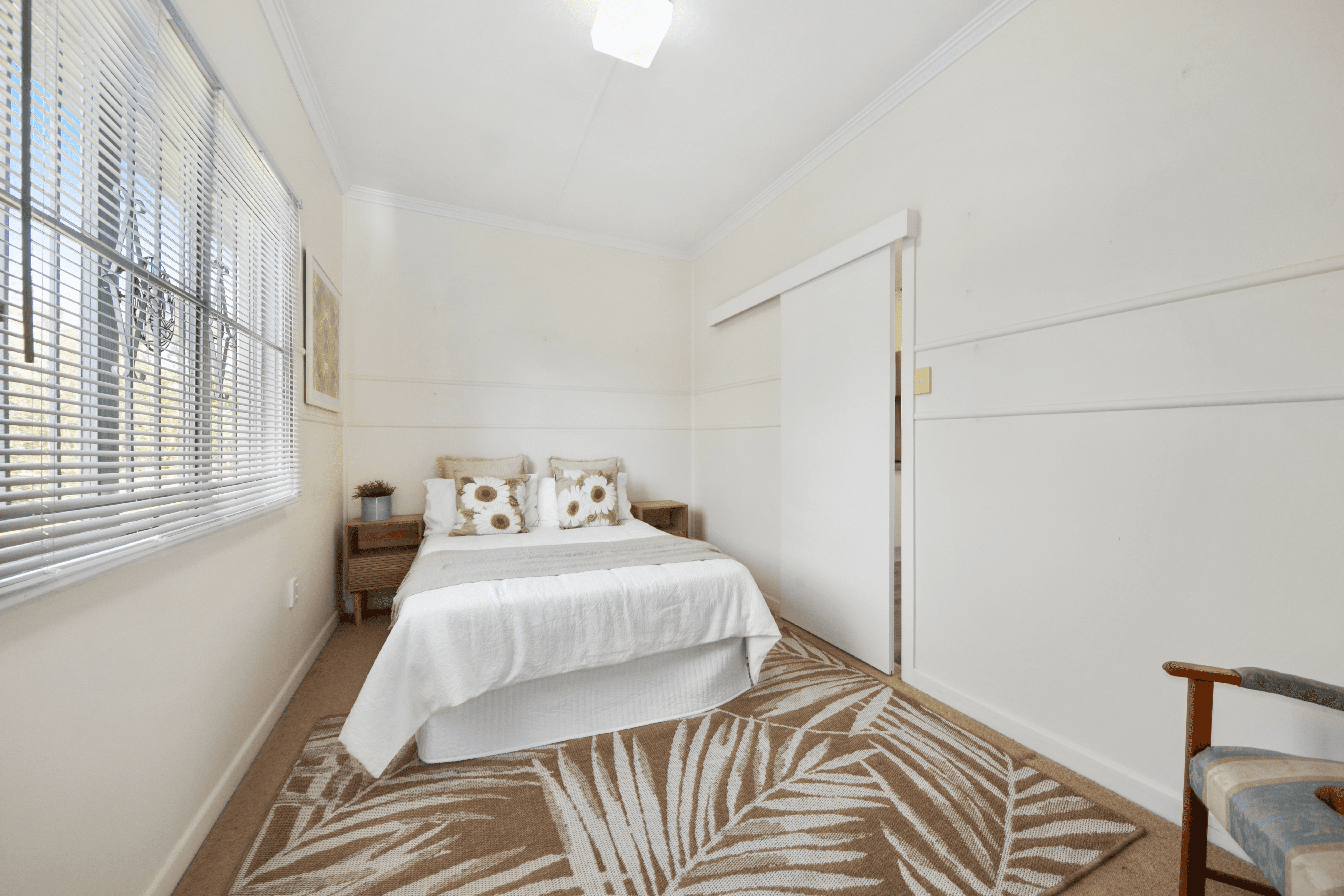 12 Aragon Street, INDOOROOPILLY, QLD 4068