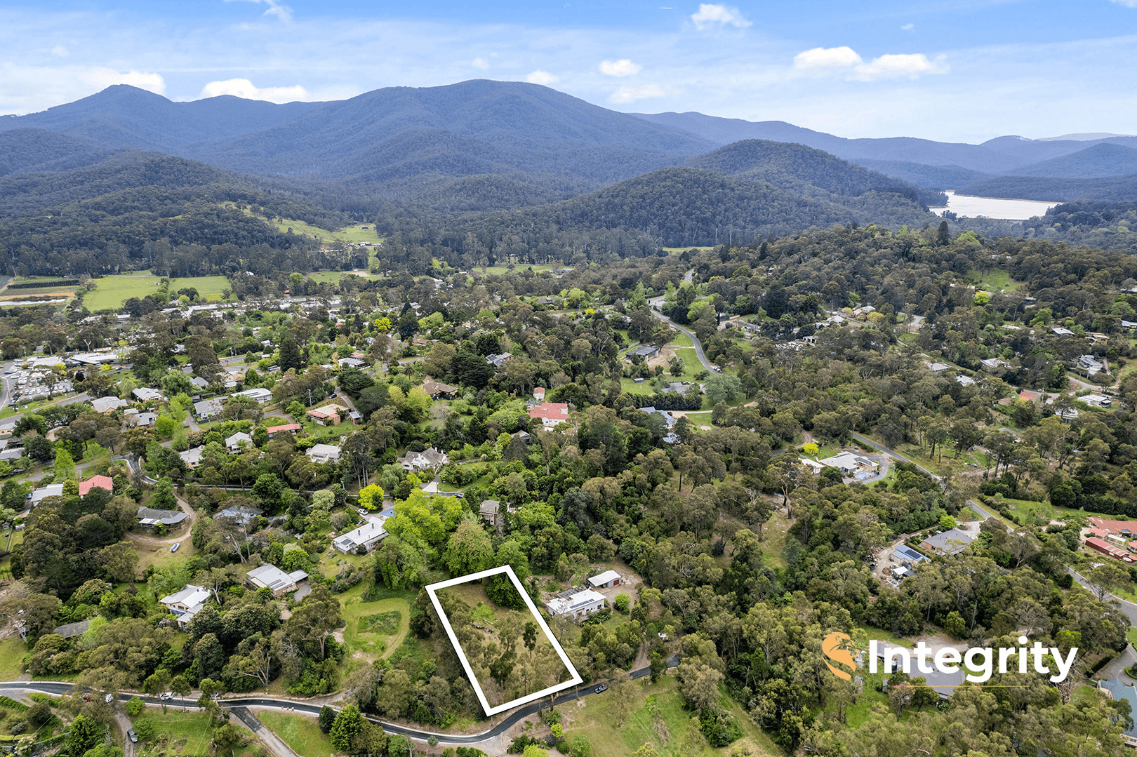 19 Benton Road, Healesville, VIC 3777