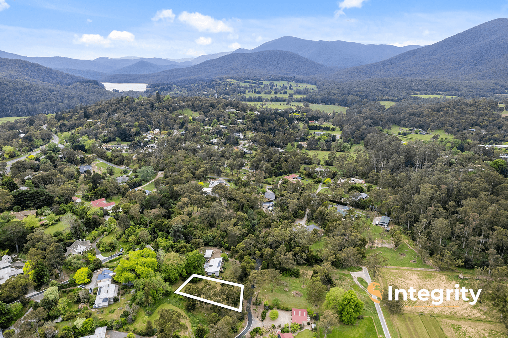 19 Benton Road, Healesville, VIC 3777