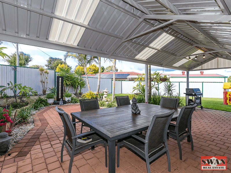 4 Sumreal Cl, Swan View, WA 6056