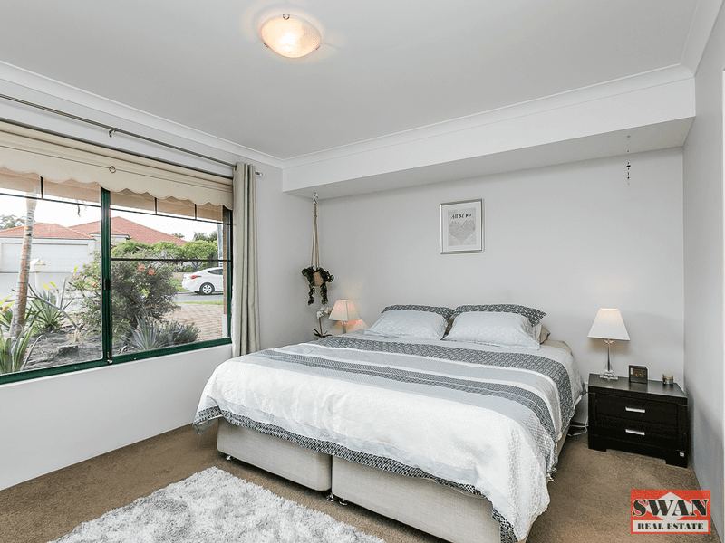 4 Sumreal Cl, Swan View, WA 6056