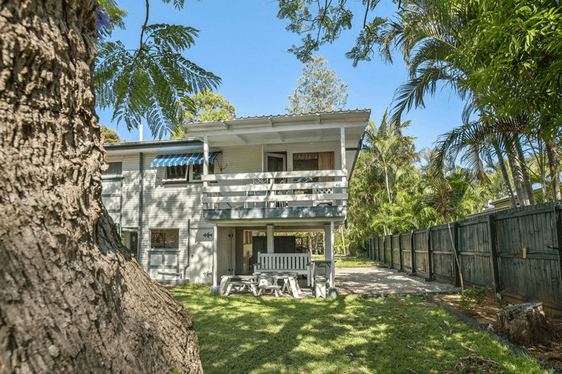 16 VALANTINE ROAD, BIRKDALE, QLD 4159