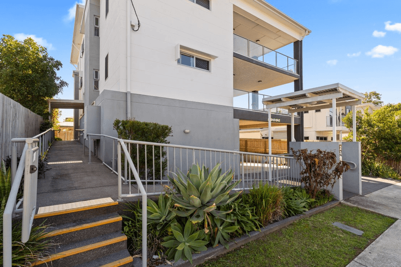 2/213 Pickering Street, Enoggera, QLD 4051