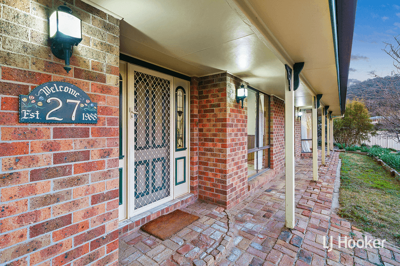 27 Rusten Street, KARABAR, NSW 2620