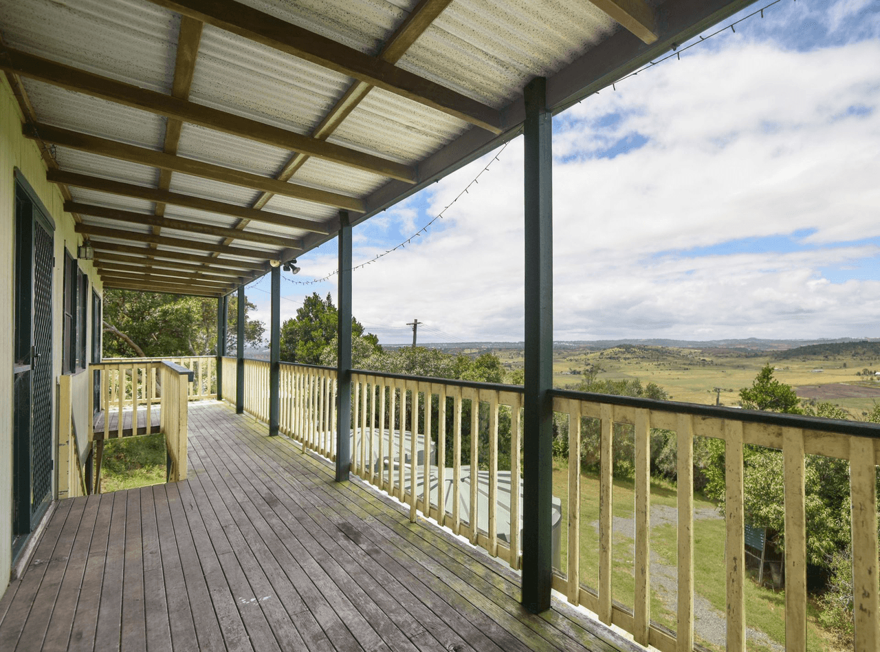 4 Glen Court, Glencoe, QLD 4352