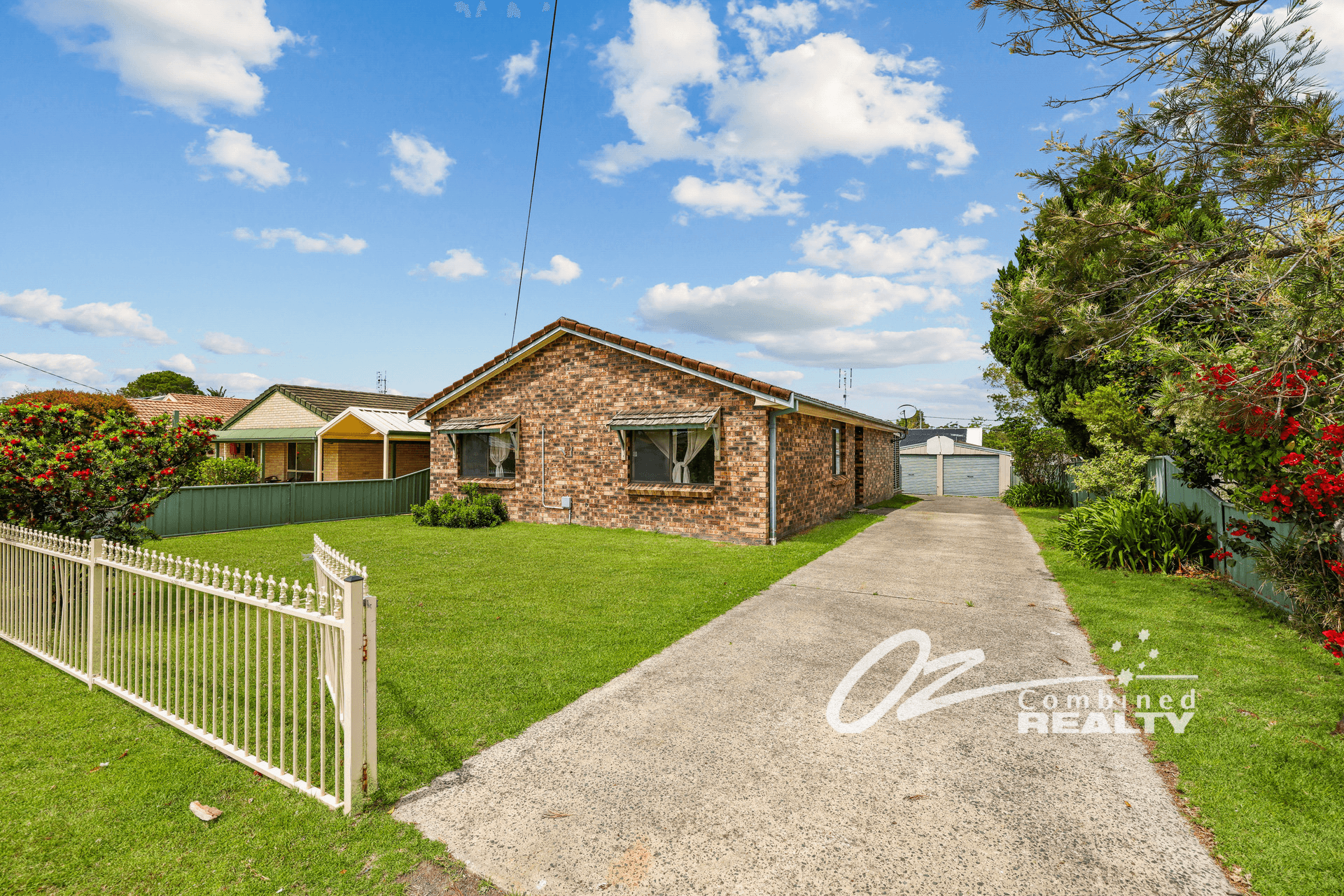 4 June Avenue, Basin View, NSW 2540