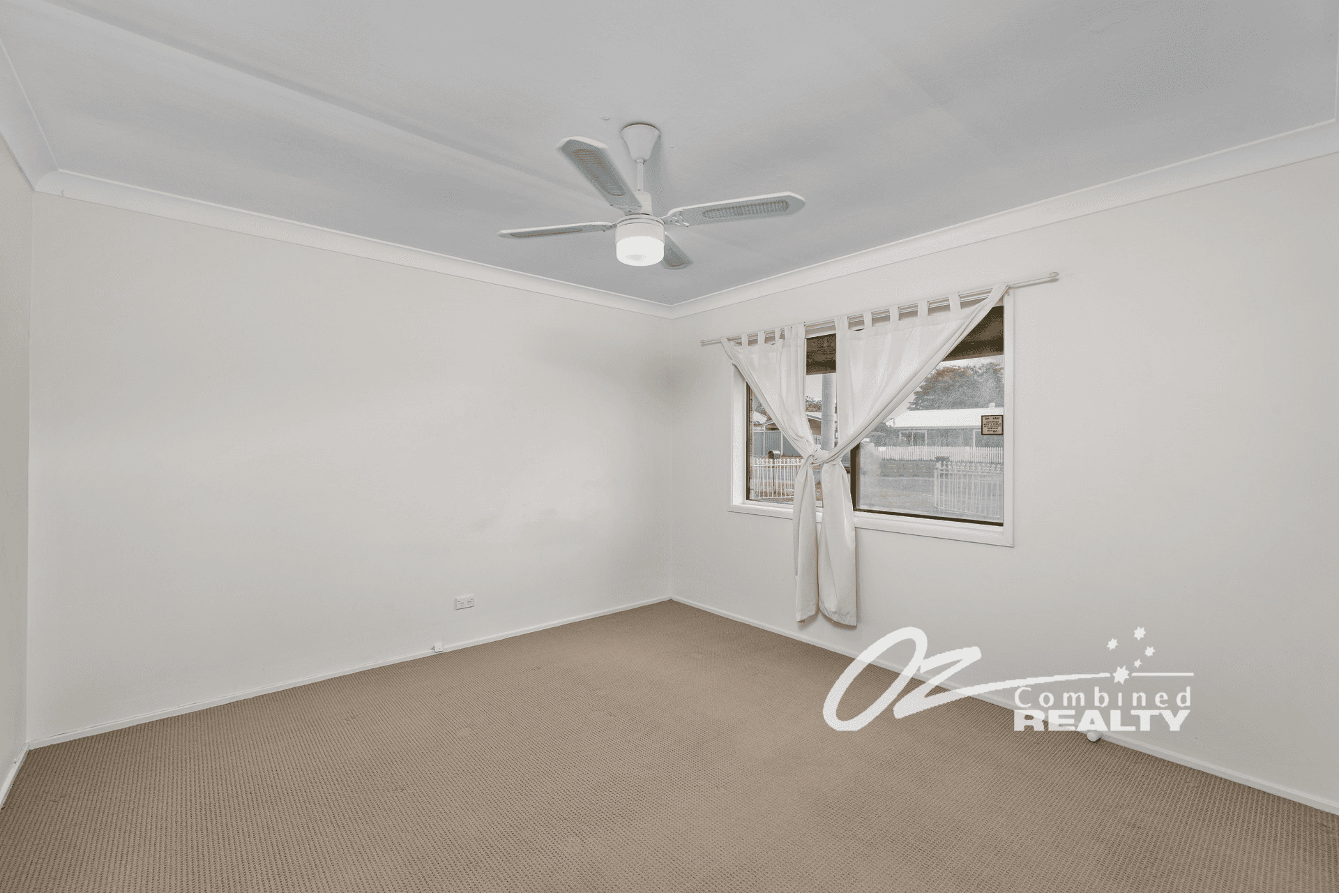 4 June Avenue, Basin View, NSW 2540