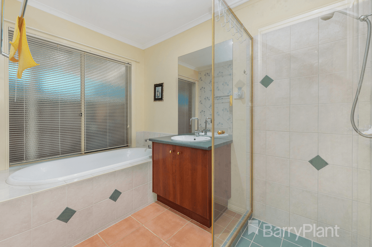 8 Rainbow Way, Tarneit, VIC 3029