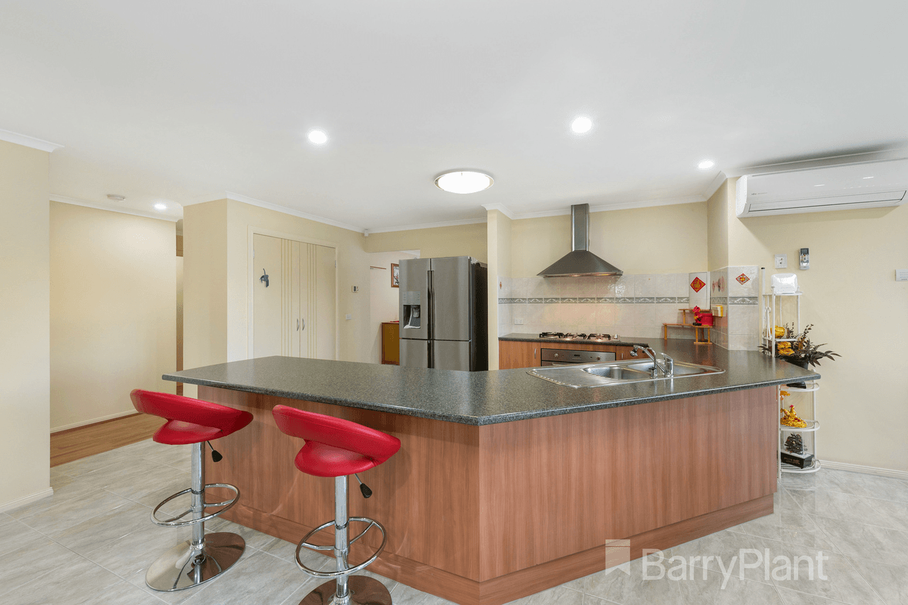 8 Rainbow Way, Tarneit, VIC 3029