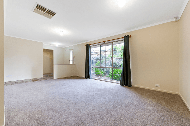 9 Gleneagles Road, ABERFOYLE PARK, SA 5159