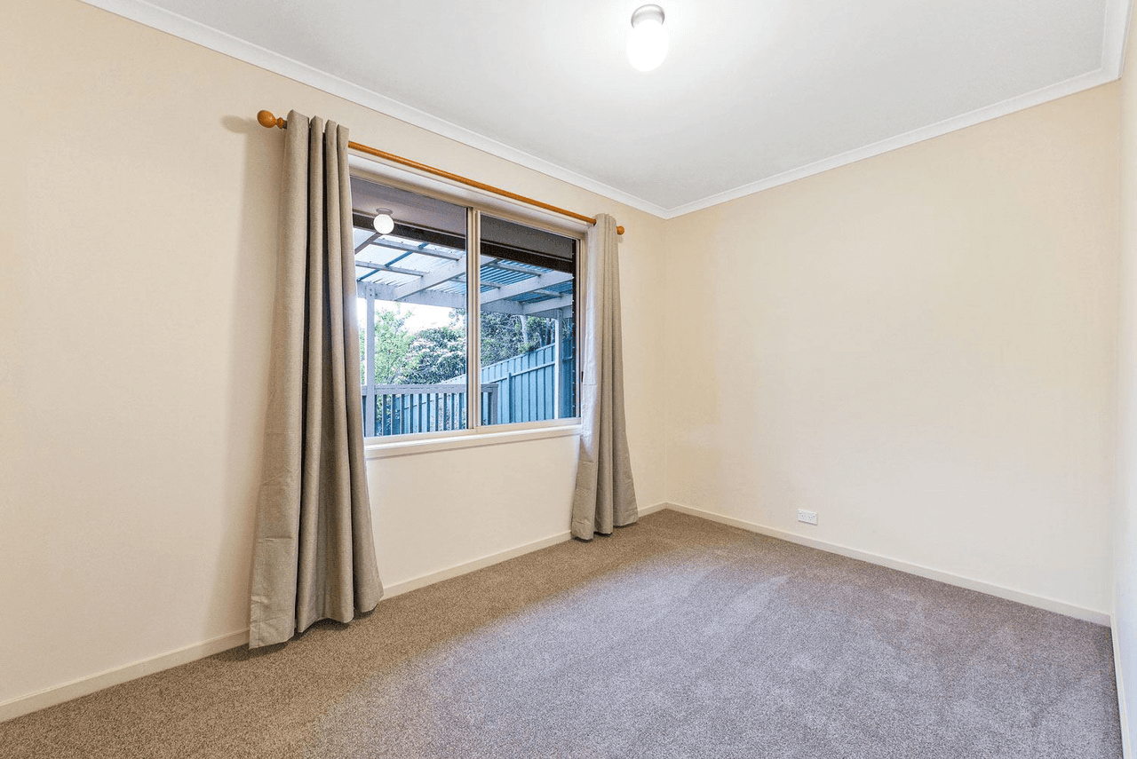 9 Gleneagles Road, ABERFOYLE PARK, SA 5159