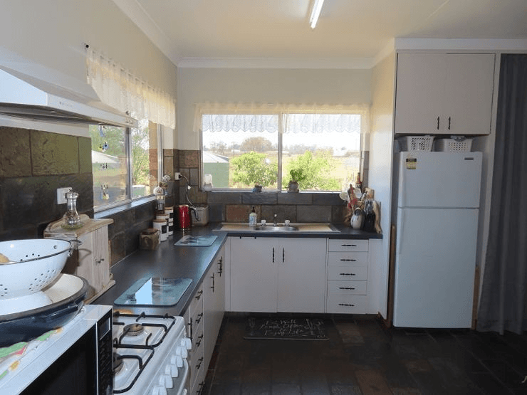 120 Pradella Road, POZIERES, QLD 4352