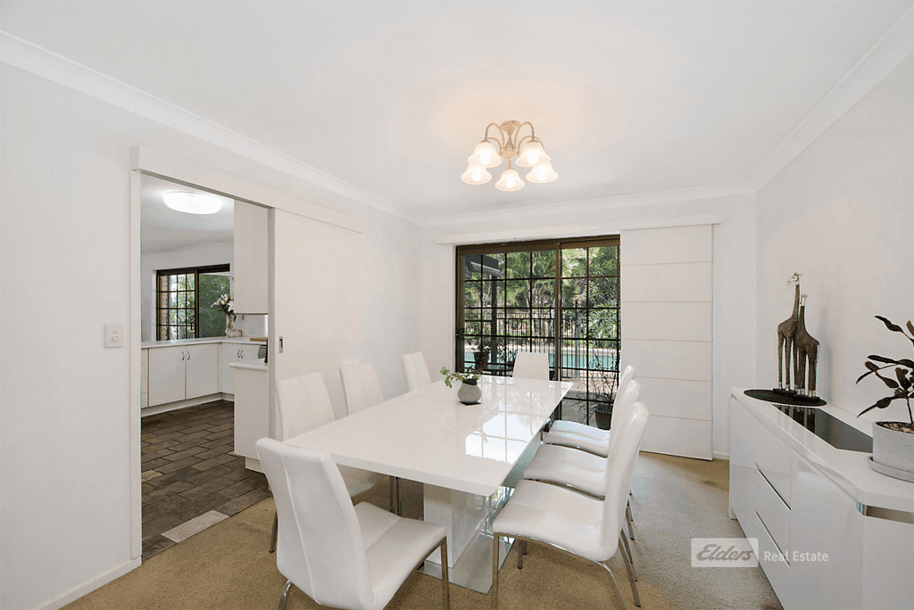 18 Selleck Cl, MCDOWALL, QLD 4053