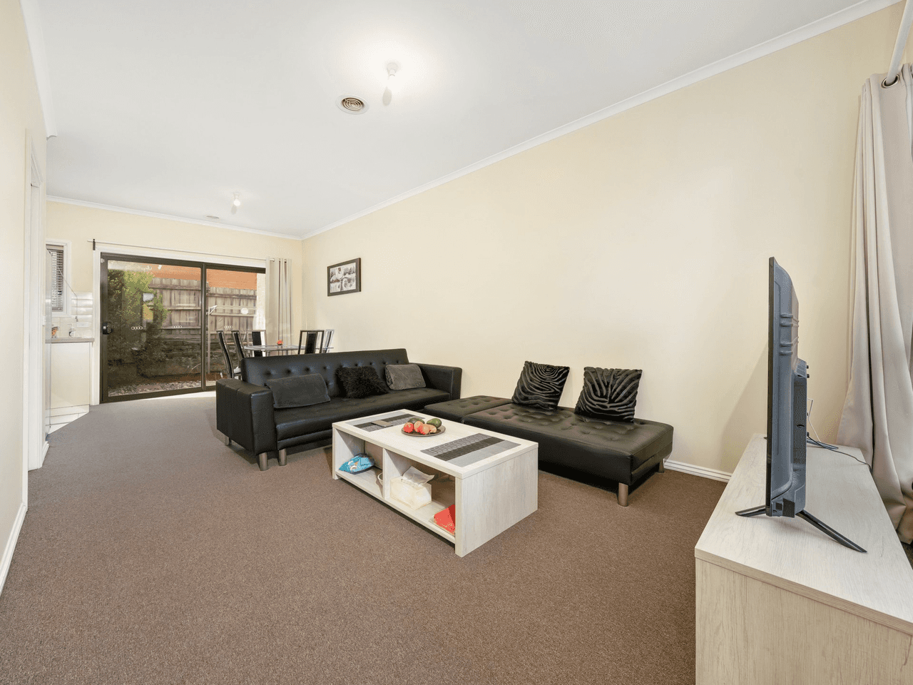 2/1219 Heatherton Road, NOBLE PARK, VIC 3174