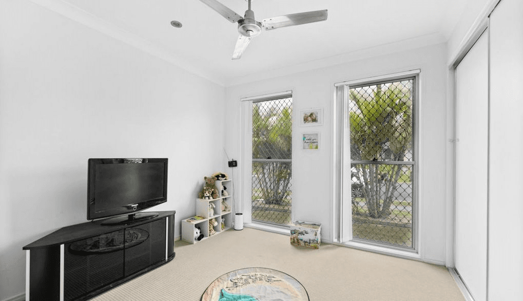 1&2/73 Reibelt Drive, CABOOLTURE, QLD 4510