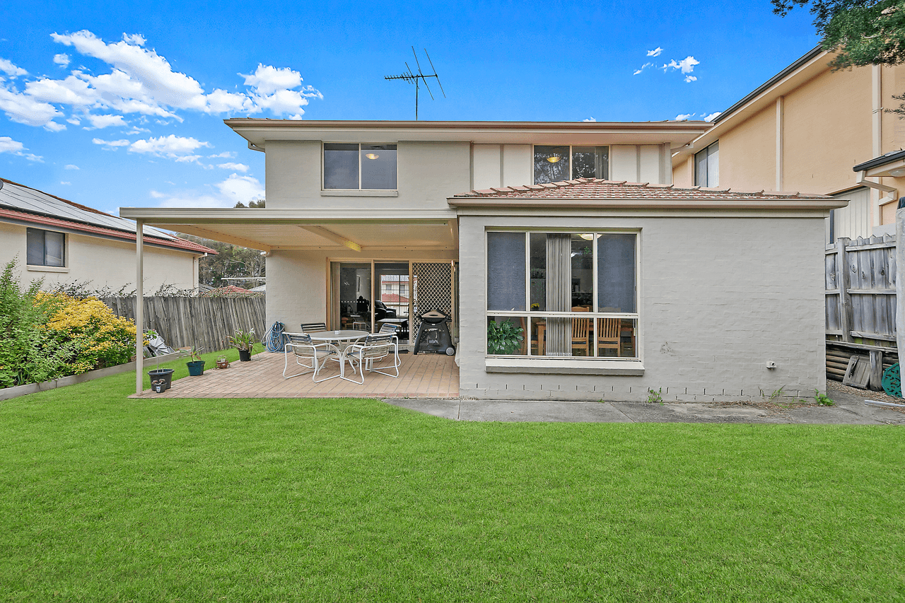 8 Stallion Glen, GLENWOOD, NSW 2768