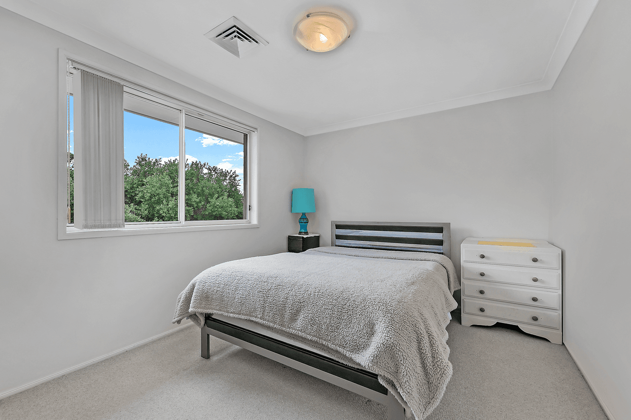 8 Stallion Glen, GLENWOOD, NSW 2768