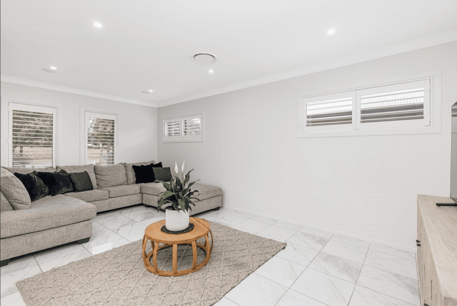 26 Fairbank Drive, Gledswood Hills, NSW 2557
