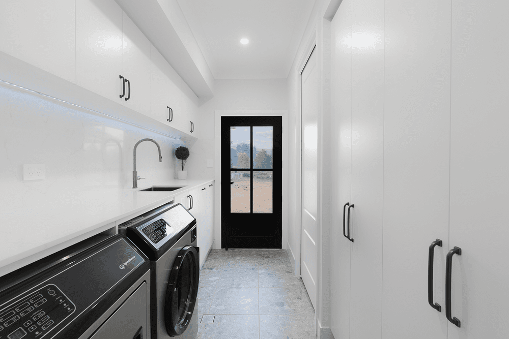 70 Waterfall Creek Road, The Oaks, NSW 2570