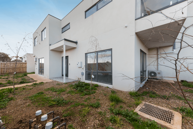 1/66-68 Bulban Road, WERRIBEE, VIC 3030