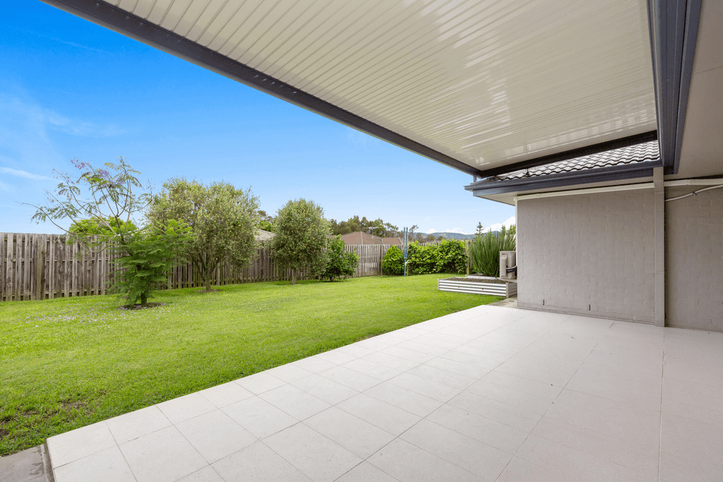 4 Vista Circuit, BAHRS SCRUB, QLD 4207