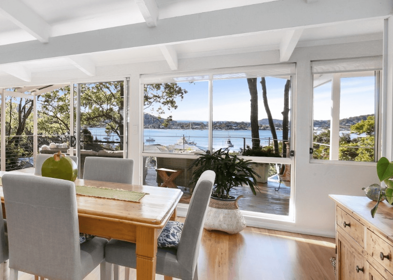 18 Como Parade, PRETTY BEACH, NSW 2257