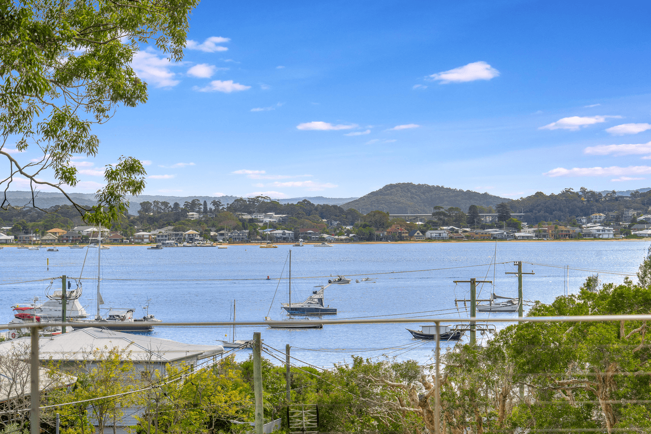 18 Como Parade, PRETTY BEACH, NSW 2257