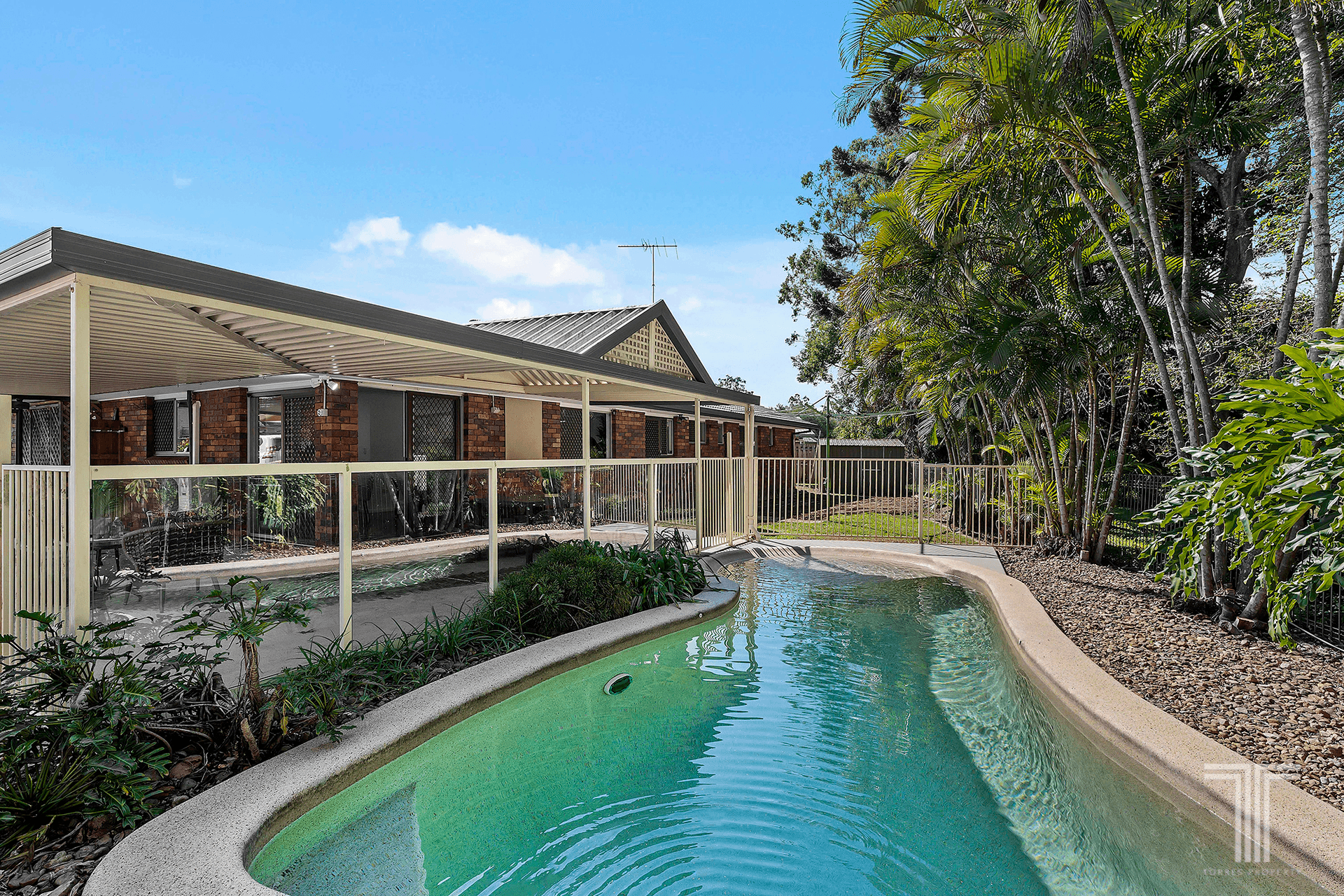 9 Norham Court, Carindale, QLD 4152