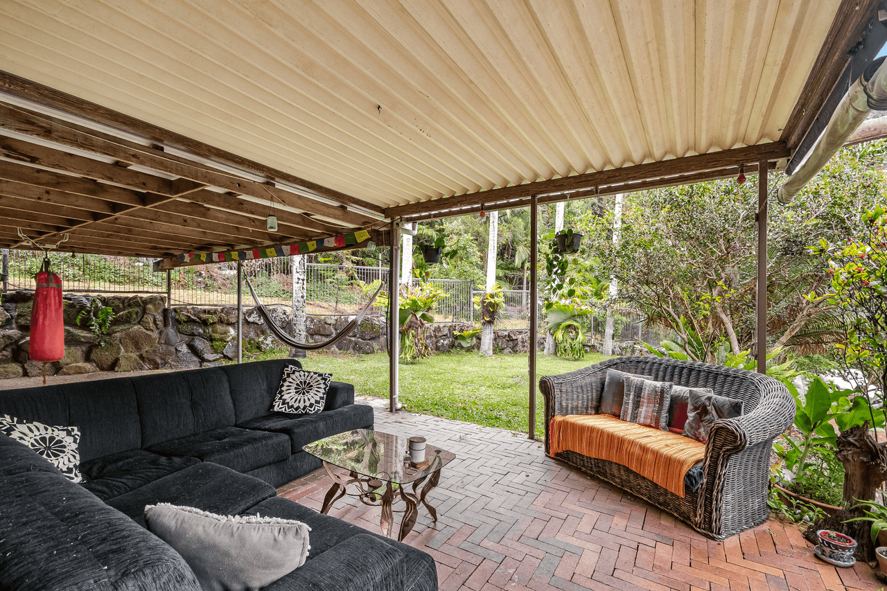 18 Kiyung Court, OCEAN SHORES, NSW 2483